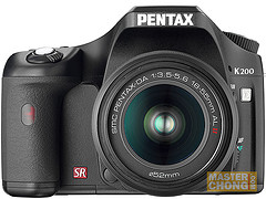 Pentax K200D Front