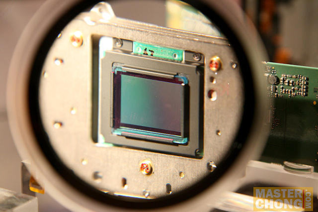 PMA08: Samsung 14.6 Megapixel Sensor